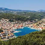Ferienhaus Gospe Lurdske Pucisca
